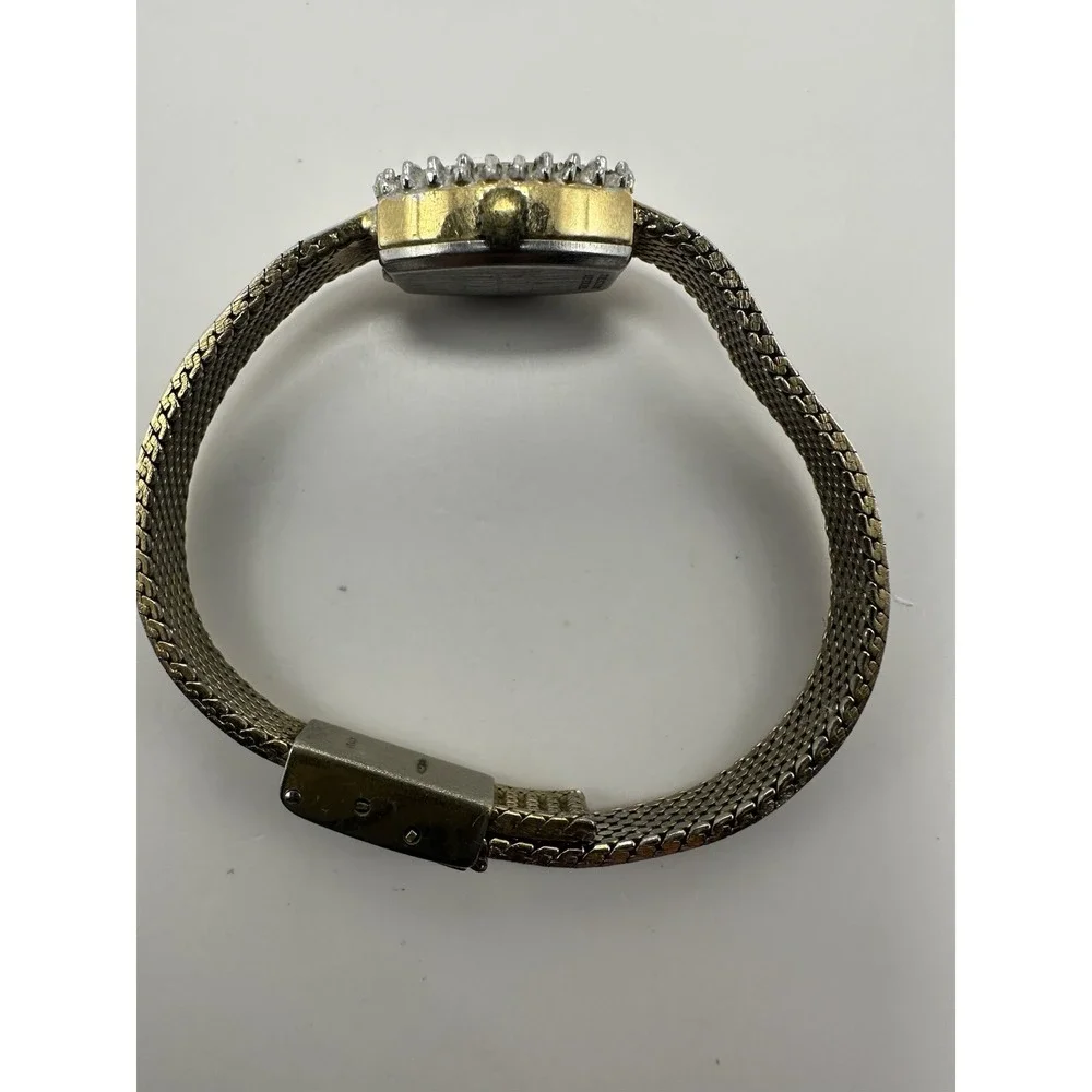Guildcrest Ladies Watch New Battery‎ 15MM 6.5